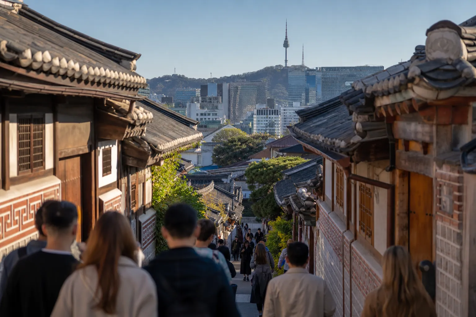 Day 1: Downtown Palace Namsan course: palaces, markets, and the tower