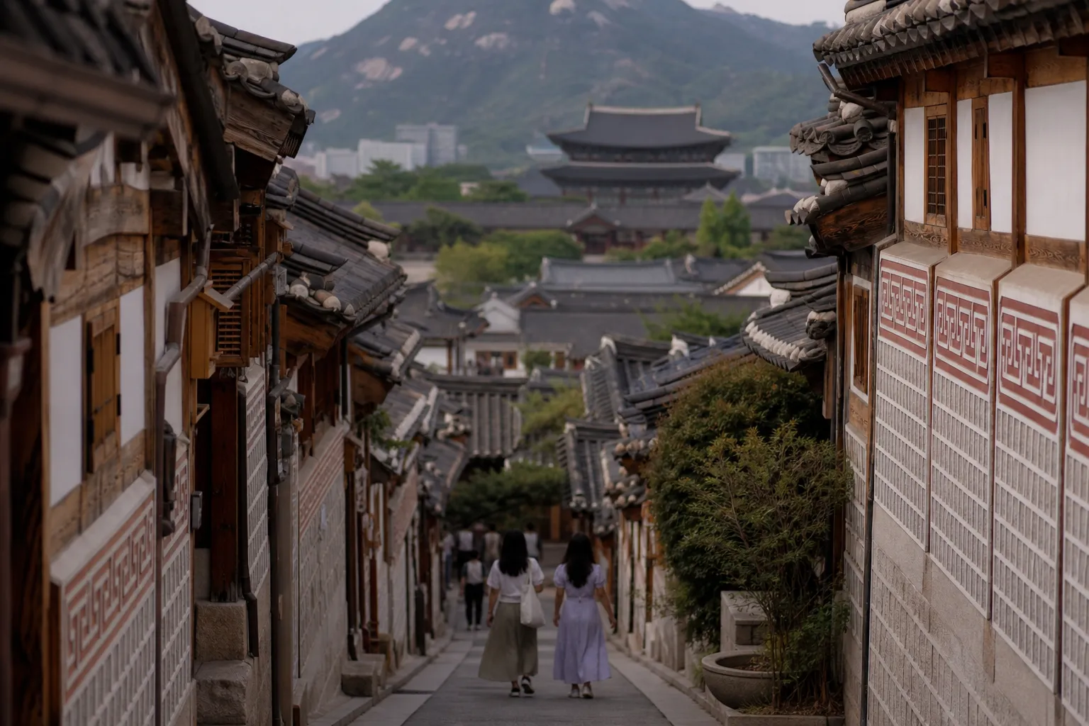 Day 1: Royal Seoul: Gyeongbokgung and Bukchon Hanok Village